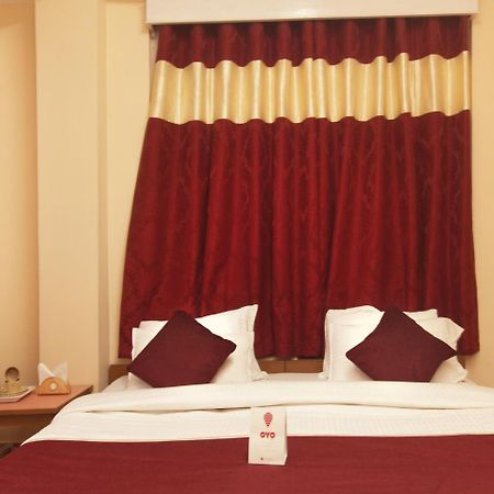 Oyo 13521 Sudhriti Hotel Siliguri Luaran gambar