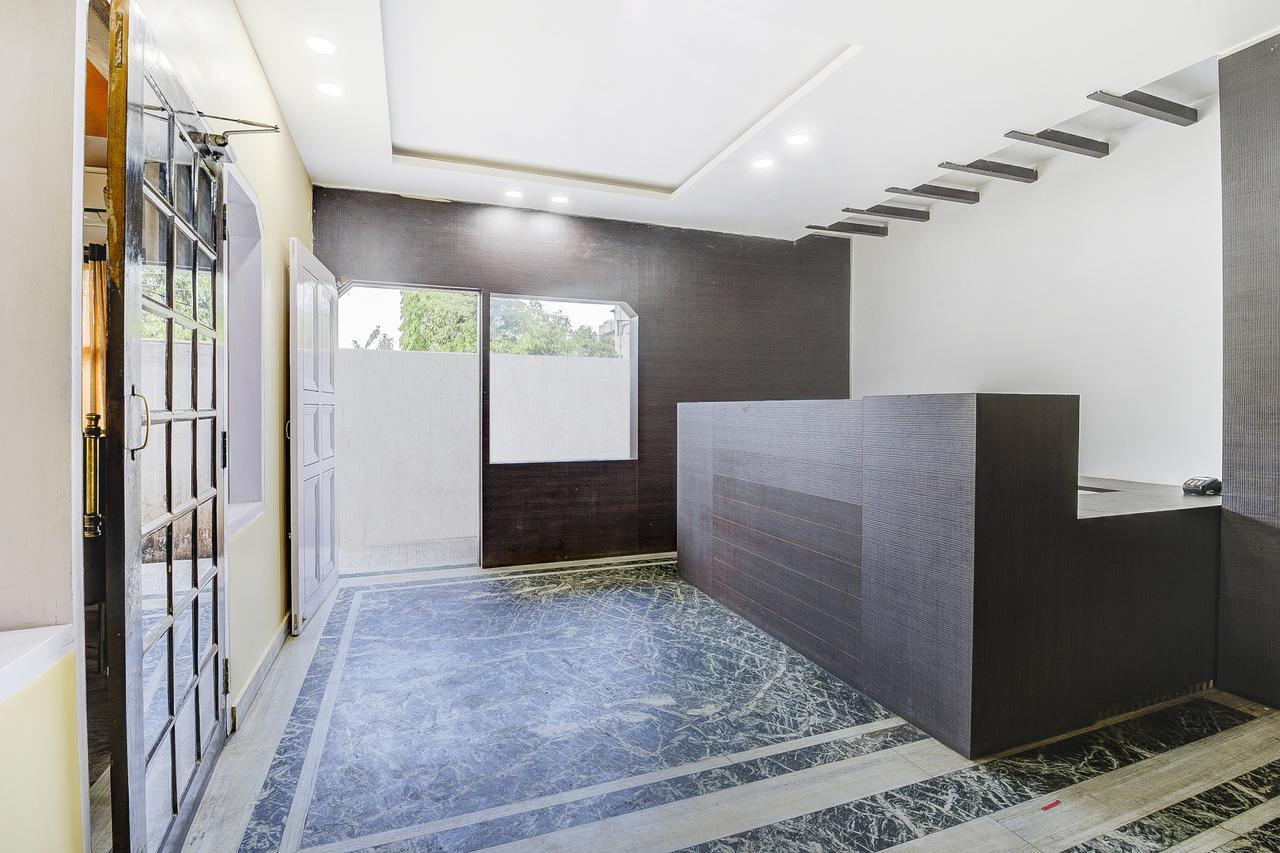 Oyo 13521 Sudhriti Hotel Siliguri Luaran gambar