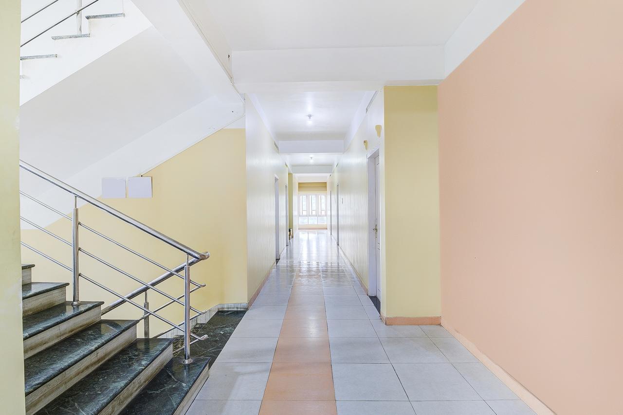 Oyo 13521 Sudhriti Hotel Siliguri Luaran gambar